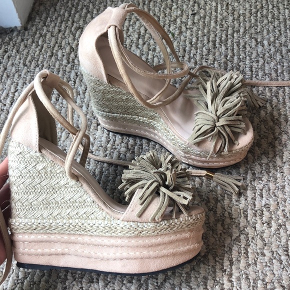 Heels - Picture 3 of 8